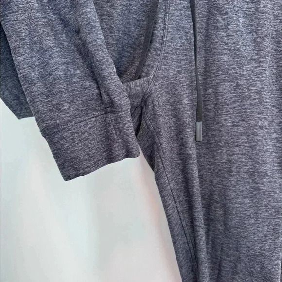 Lululemon Ready to Rulu Jogger 29”
Heathered Raceway Grey / Black size 6 - Picture 5 of 13